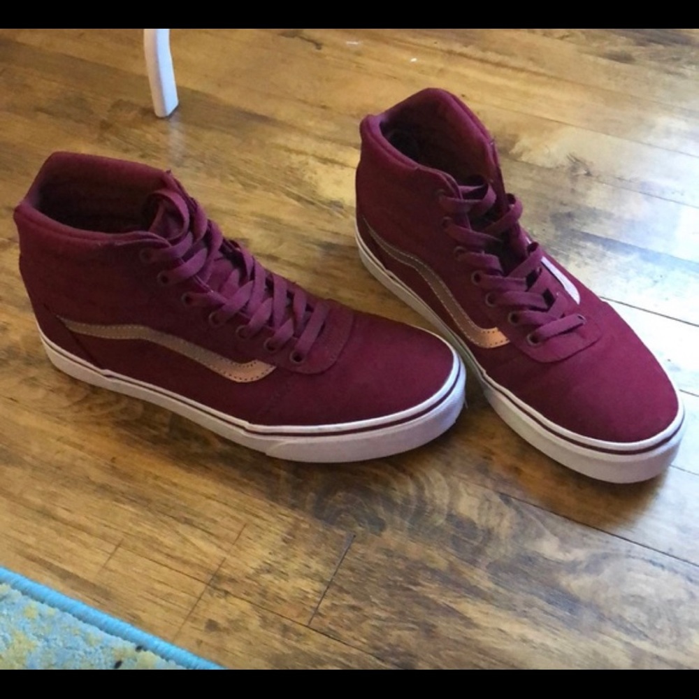 Women’s burgundy and rose gold Vans: size 8.5